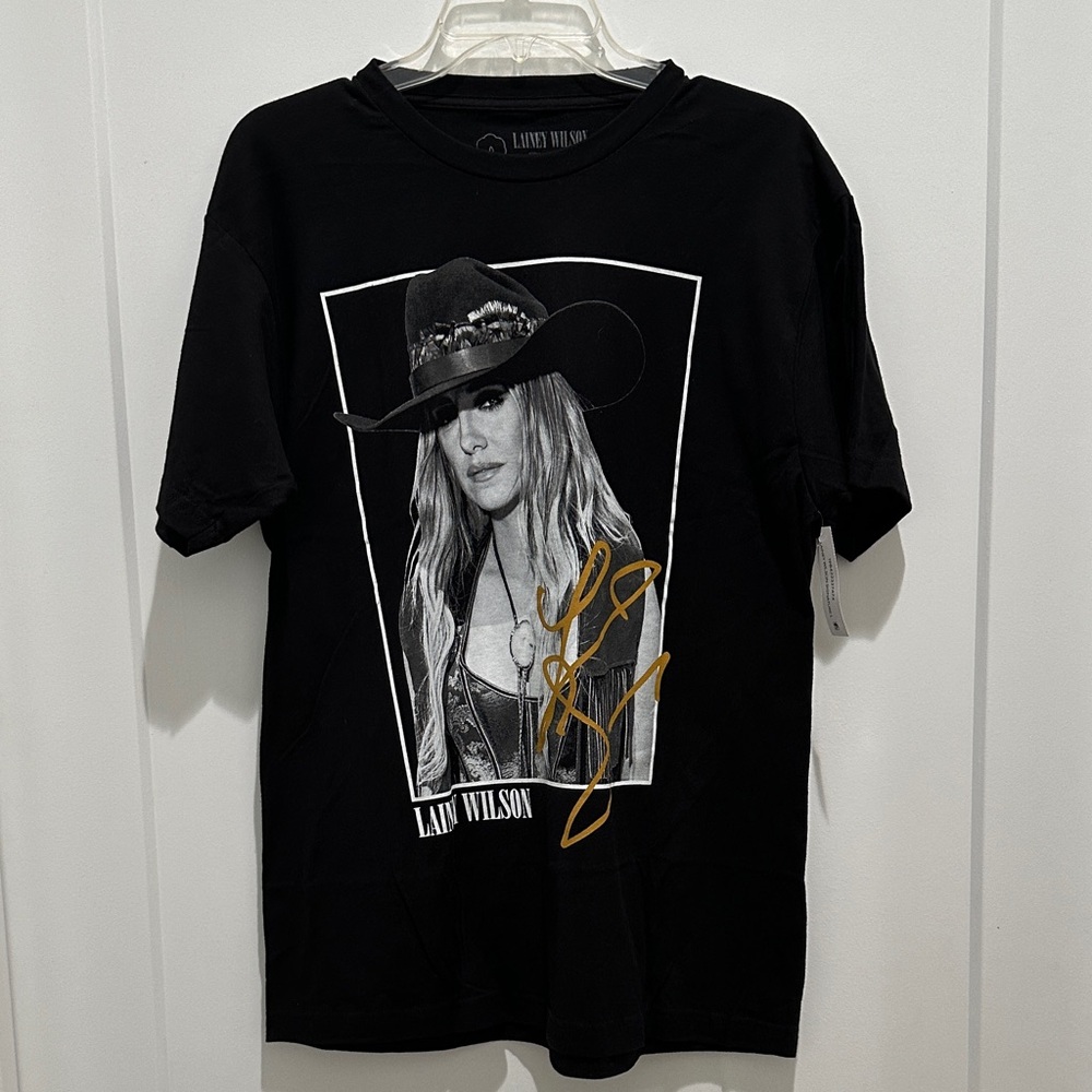 Black Lainey Wilson Graphic Tee